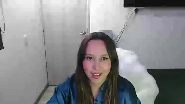 Skarlet Adams28 online show from 11.06.25