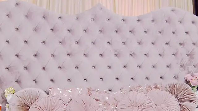 PenelopeLynnx online show from 02.05.26