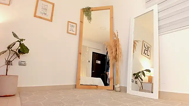 viooletaa online show from 03.22.25