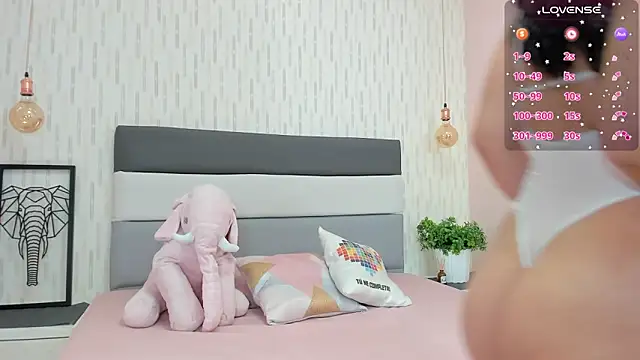 ALICESTARKK online show from 01.23.25