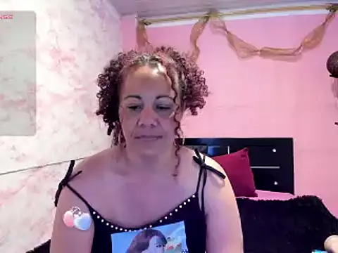 Snapshot of Brunette_sasha chatting on 03.04.25 Brunette sasha online show from 03.04.25