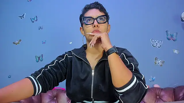 Kaira mosse online show from 12.22.25