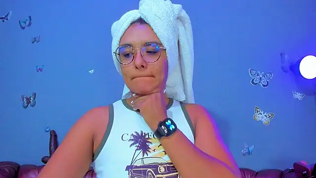 Kaira mosse online show from 04.29.26