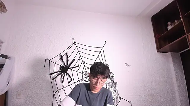 alexandersawyer online show from 10.16.25