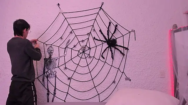 alexandersawyer online show from 10.18.25