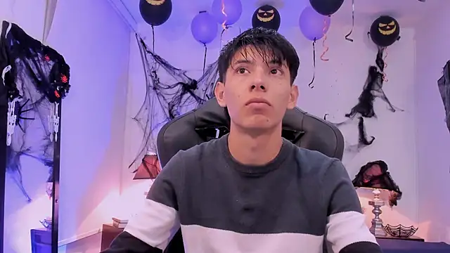 alexandersawyer online show from 10.31.25