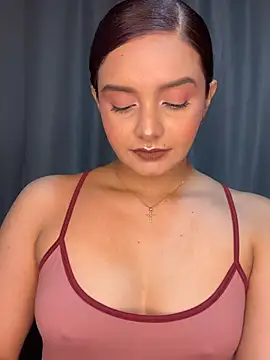 Melanyprada online show from 07.24.26