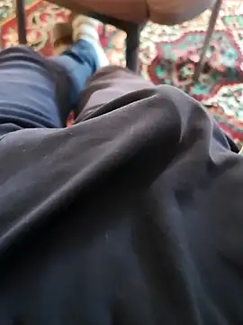 Snapshot of Rdm_b chatting on 09.21.25 Rdm b online show from 09.21.25