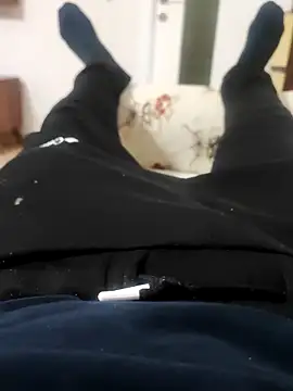 Snapshot of Rdm_b chatting on 09.29.25 Rdm b online show from 09.29.25