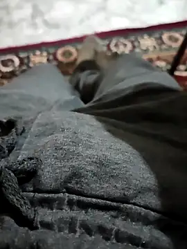 Snapshot of Rdm_b chatting on 10.16.25 Rdm b online show from 10.16.25