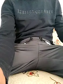 Snapshot of Rdm_b chatting on 11.15.25 Rdm b online show from 11.15.25