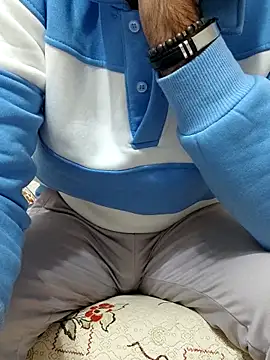 Snapshot of Rdm_b chatting on 11.19.25 Rdm b online show from 11.19.25