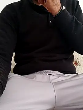 Snapshot of Rdm_b chatting on 11.22.25 Rdm b online show from 11.22.25