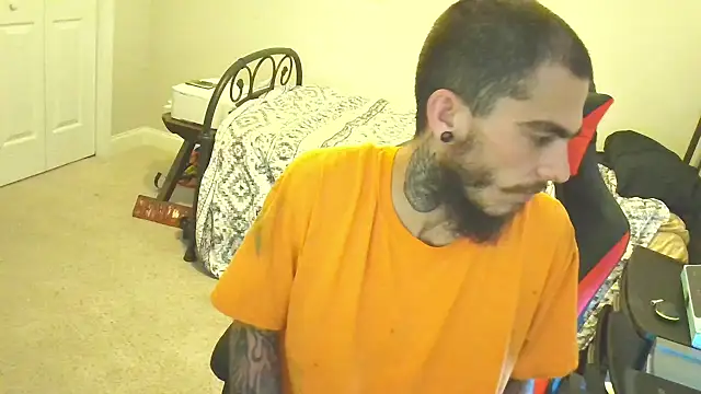 Snapshot of XMeF10 chatting on 02.03.25 XMeF10 online show from 02.03.25