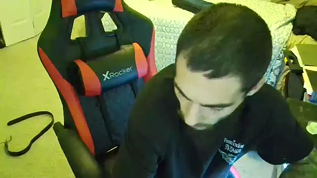 Snapshot of XMeF10 chatting on 02.19.25 XMeF10 online show from 02.19.25