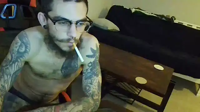 Snapshot of XMeF10 chatting on 02.24.25 XMeF10 online show from 02.24.25