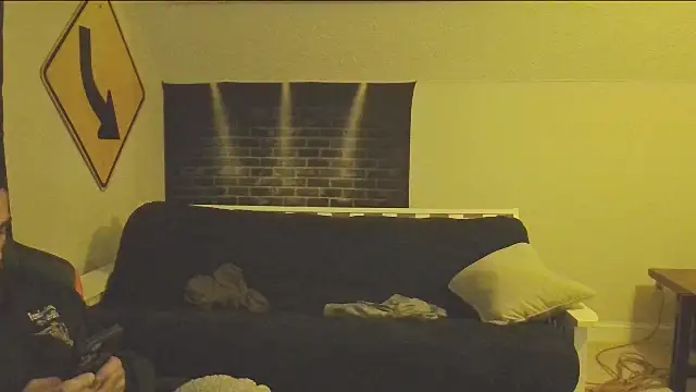 Snapshot of XMeF10 chatting on 03.02.25 XMeF10 online show from 03.02.25