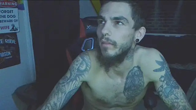 Snapshot of XMeF10 chatting on 03.02.25 XMeF10 online show from 03.02.25