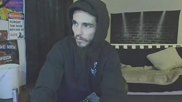 Snapshot of XMeF10 chatting on 03.06.25 XMeF10 online show from 03.06.25