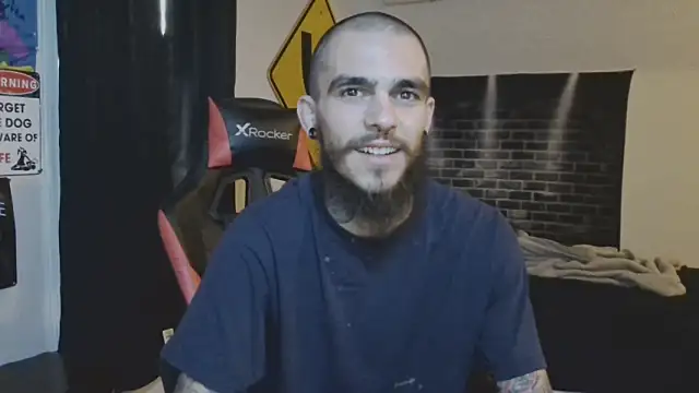 Snapshot of XMeF10 chatting on 03.13.25 XMeF10 online show from 03.13.25