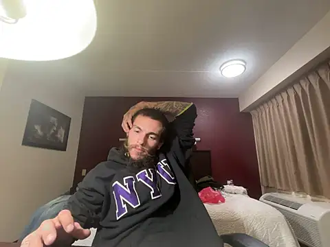 Snapshot of XMeF10 chatting on 12.22.25 XMeF10 online show from 12.22.25