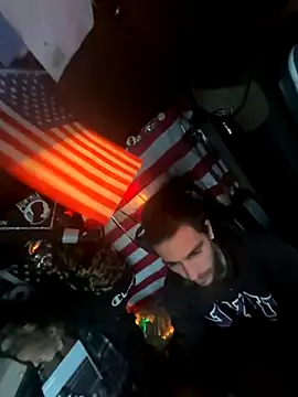 Snapshot of XMeF10 chatting on 12.22.25 XMeF10 online show from 12.22.25