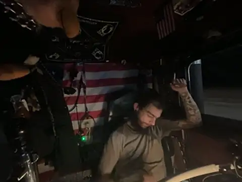 Snapshot of XMeF10 chatting on 01.11.26 XMeF10 online show from 01.11.26