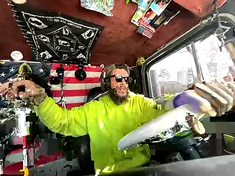 Snapshot of XMeF10 chatting on 01.15.26 XMeF10 online show from 01.15.26