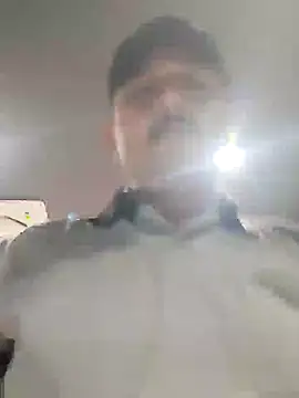 Snapshot of Akhil3290 chatting on 01.09.25 Akhil3290 online show from 01.09.25