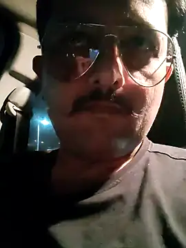 Snapshot of Akhil3290 chatting on 01.12.25 Akhil3290 online show from 01.12.25