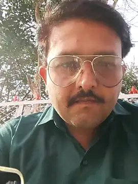 Snapshot of Akhil3290 chatting on 02.21.25 Akhil3290 online show from 02.21.25