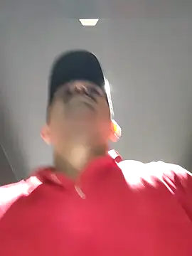 Snapshot of Akhil3290 chatting on 03.05.25 Akhil3290 online show from 03.05.25