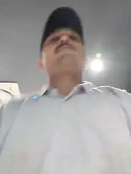 Snapshot of Akhil3290 chatting on 03.15.25 Akhil3290 online show from 03.15.25