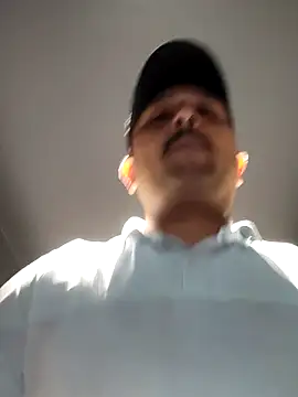 Snapshot of Akhil3290 chatting on 03.17.25 Akhil3290 online show from 03.17.25