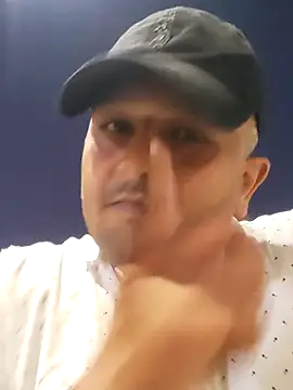 Snapshot of Akhil3290 chatting on 09.23.25 Akhil3290 online show from 09.23.25