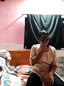 Shivani Mumbai85 online show from 02.14.25