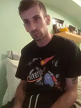 Snapshot of Davlupweed93 chatting on 10.20.25 Davlupweed93 online show from 10.20.25