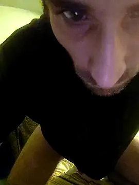 Snapshot of Davlupweed93 chatting on 11.26.25 Davlupweed93 online show from 11.26.25