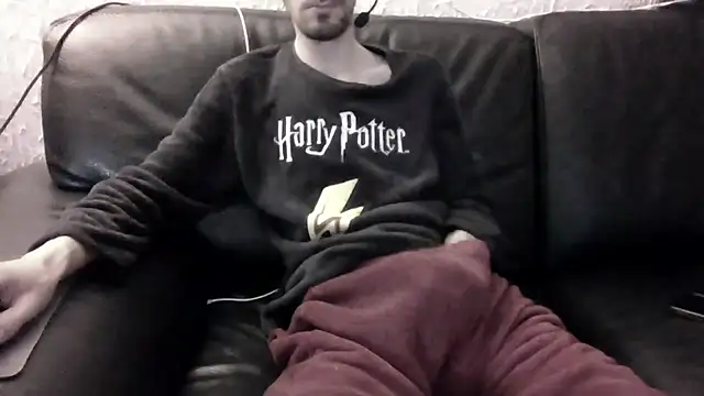 Snapshot of passif520 chatting on 11.02.25 passif520 online show from 11.02.25