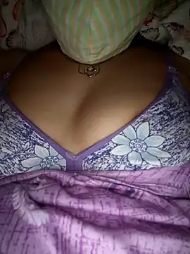 Snapshot of Avantika19 chatting on 01.07.25 Avantika19 online show from 01.07.25