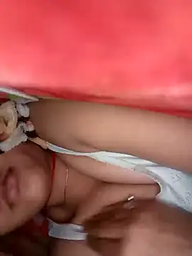 Snapshot of Avantika19 chatting on 01.08.25 Avantika19 online show from 01.08.25