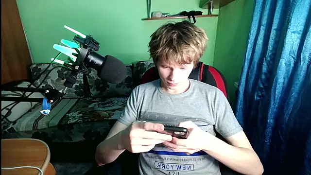 fameboyboo online show from 11.23.25