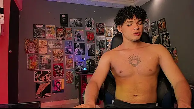 Snapshot of soy_ian_ chatting on 12.10.24 soy ian online show from 12.10.24