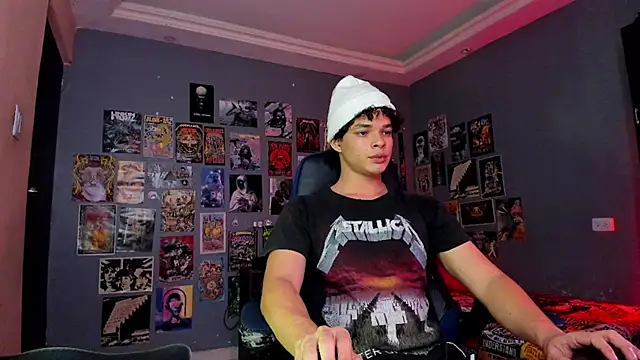 Snapshot of soy_ian_ chatting on 12.31.24 soy ian online show from 12.31.24