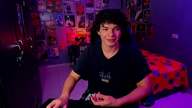Snapshot of soy_ian_ chatting on 03.12.25 soy ian online show from 03.12.25