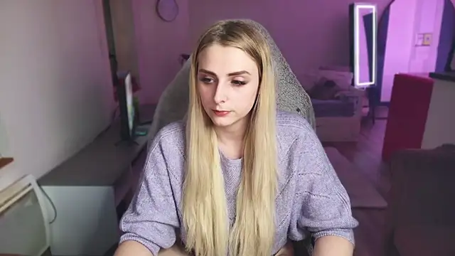 Snapshot of ce_leste__ chatting on 01.31.25 ce leste online show from 01.31.25