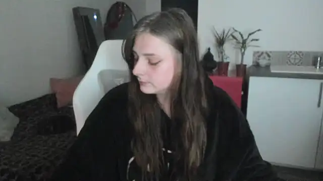 Snapshot of ce_leste__ chatting on 05.07.26 ce leste online show from 05.07.26