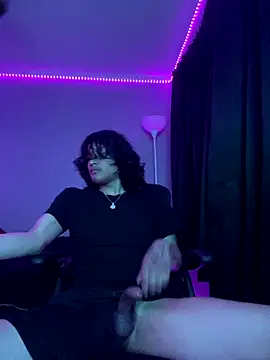 Snapshot of plutomf chatting on 10.21.25 plutomf online show from 10.21.25