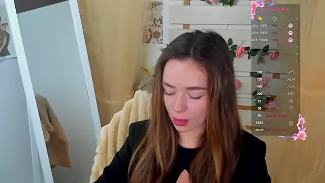 Snapshot of Bella_XO chatting on 06.18.26 Bella XO online show from 06.18.26