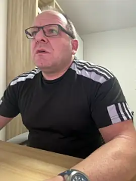 coupleLatinaLovers online show from 02.23.26